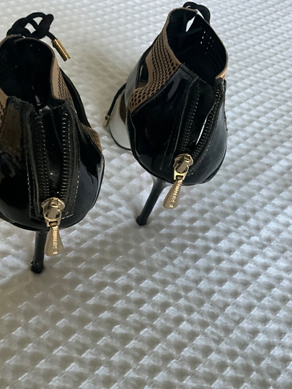 Carmen Steffens Vintage-Inspired Heels - Picture 6 of 9